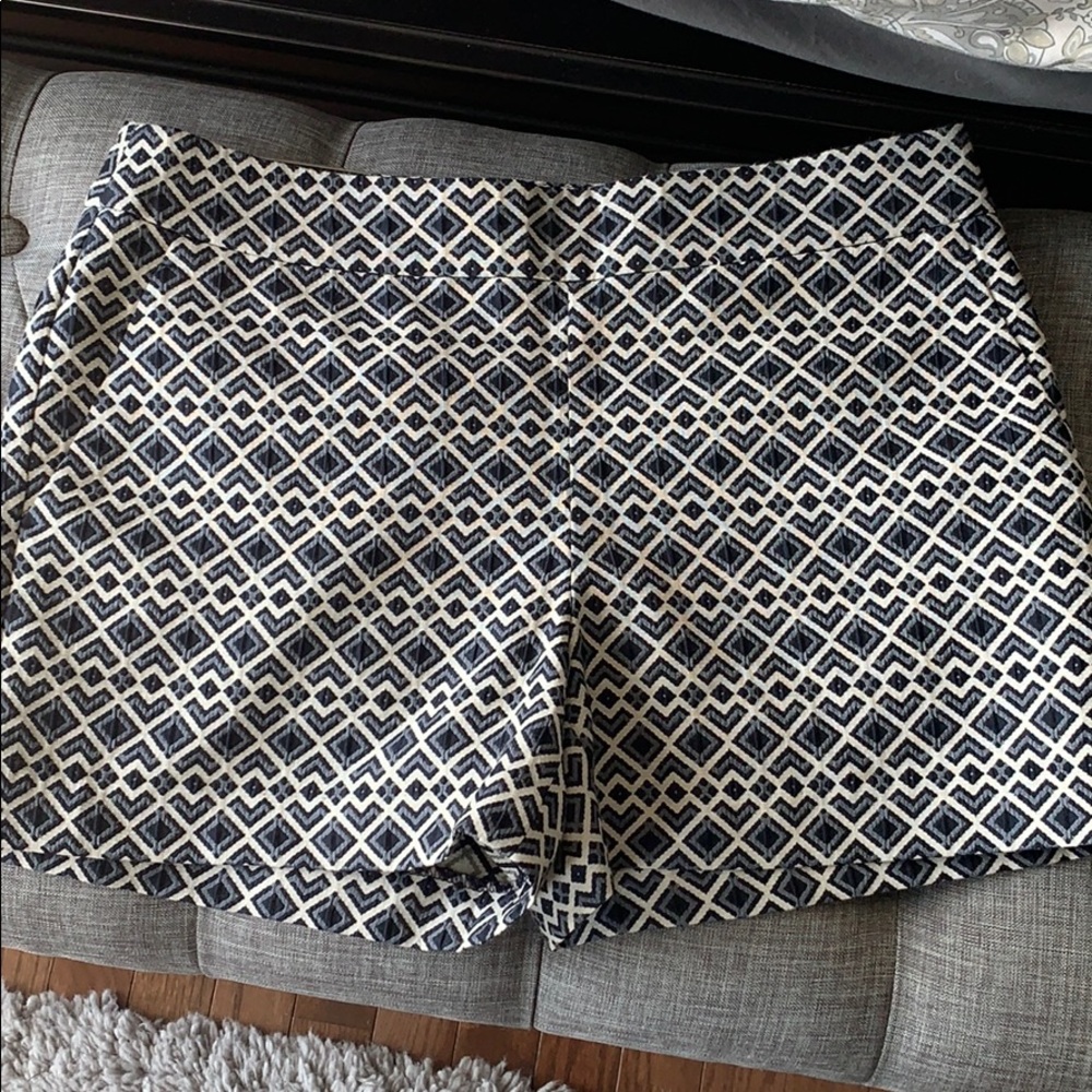 NWT BR Factory 4” shorts